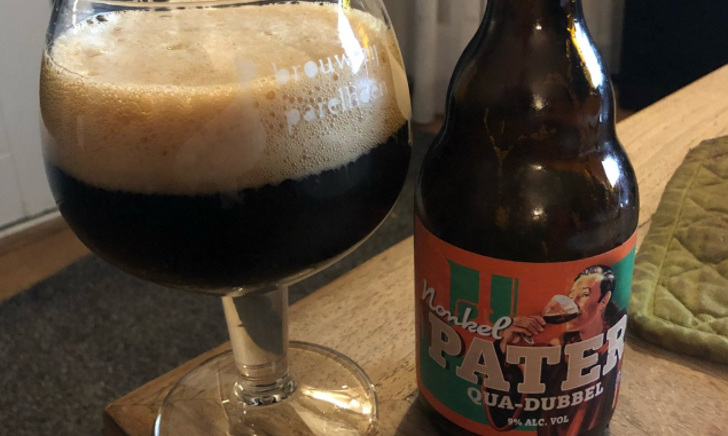 Seef Nonkel Pater flesje en glas